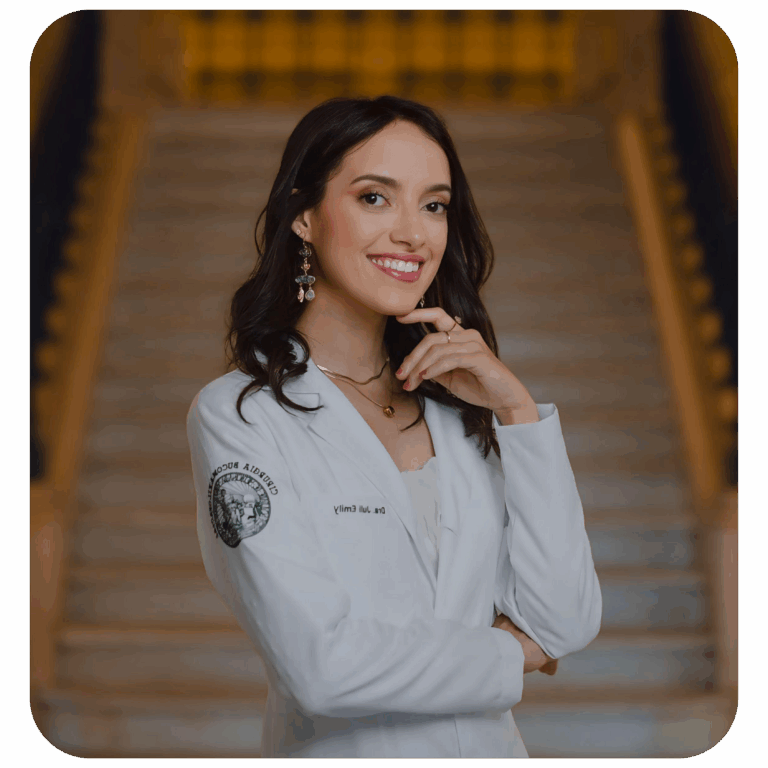 Dra. Juli Emily, Bucomaxilofacial